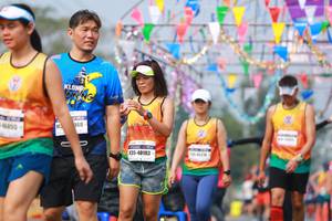 BIB: 060, 40193
                            <button type="button" onclick="openModal(9914812)" class="btn btn-primary btn-sm float-right btn-popup" data-toggle="modal" data-target=".modal-high-quality">
                        <i class="fas fa-shopping-cart"></i> Add to Cart
                    </button>
                                            <button type="button" onclick="isThisMe(9914812, true)" class="btn btn-success btn-sm float-right btn-popup btn-isme hidden" data-toggle="tooltip" data-placement="bottom" title="นี่คือรูปของคุณใช่ไหม คลิกที่นี่เพื่อเอาเข้าอัลบั้ม">
                        <i class="fas fa-plus"></i> Add to album
                    </button>
                    <button type="button" onclick="isThisMe(9914812, false)" class="btn btn-warning btn-sm float-right btn-popup btn-isnotme hidden">
                        <i class="fas fa-ban"></i> Remove from album
                    </button>